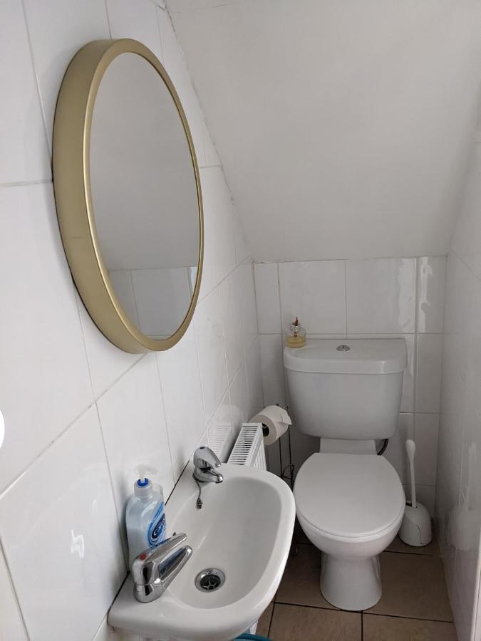 Ferienwohnung Quiet Comfortable Patcham Studio Free Parking Hallway Shared With Host Hove Exterior foto