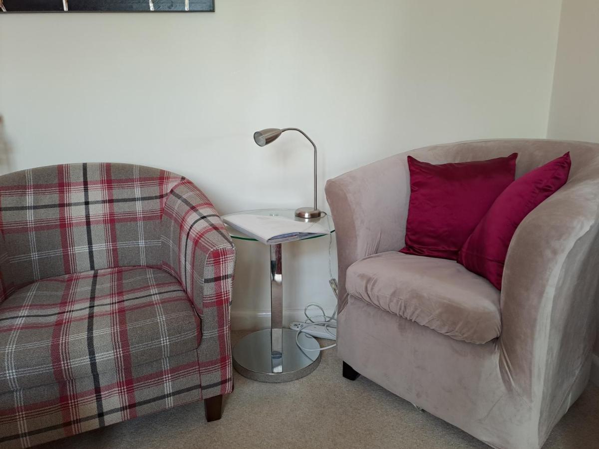 Ferienwohnung Quiet Comfortable Patcham Studio Free Parking Hallway Shared With Host Hove Exterior foto