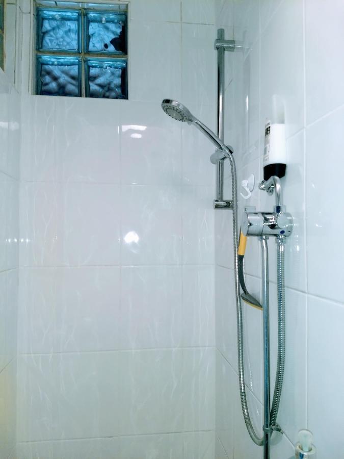 Ferienwohnung Quiet Comfortable Patcham Studio Free Parking Hallway Shared With Host Hove Exterior foto